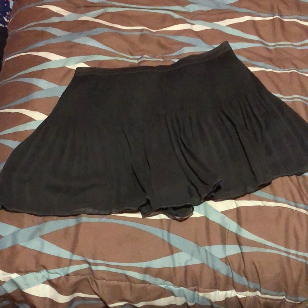 Skirt - Picture 2 of 2